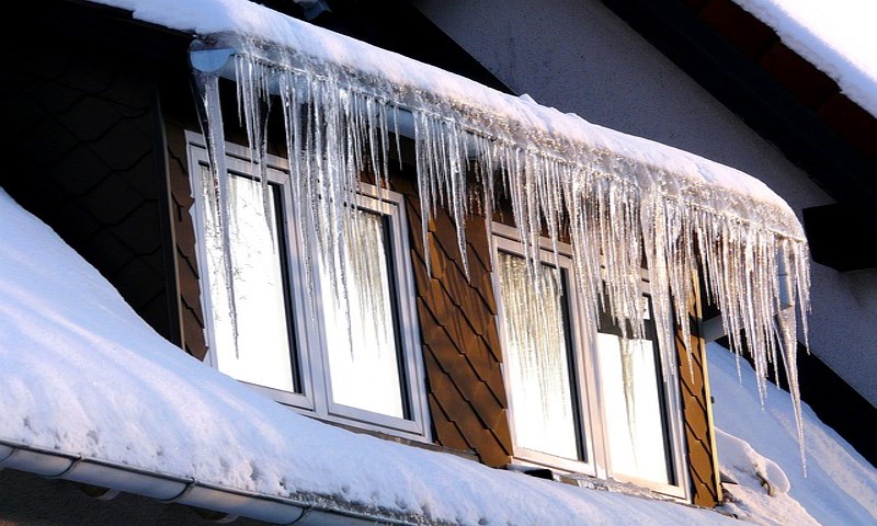 How to prepare your roof for the cold weather season?